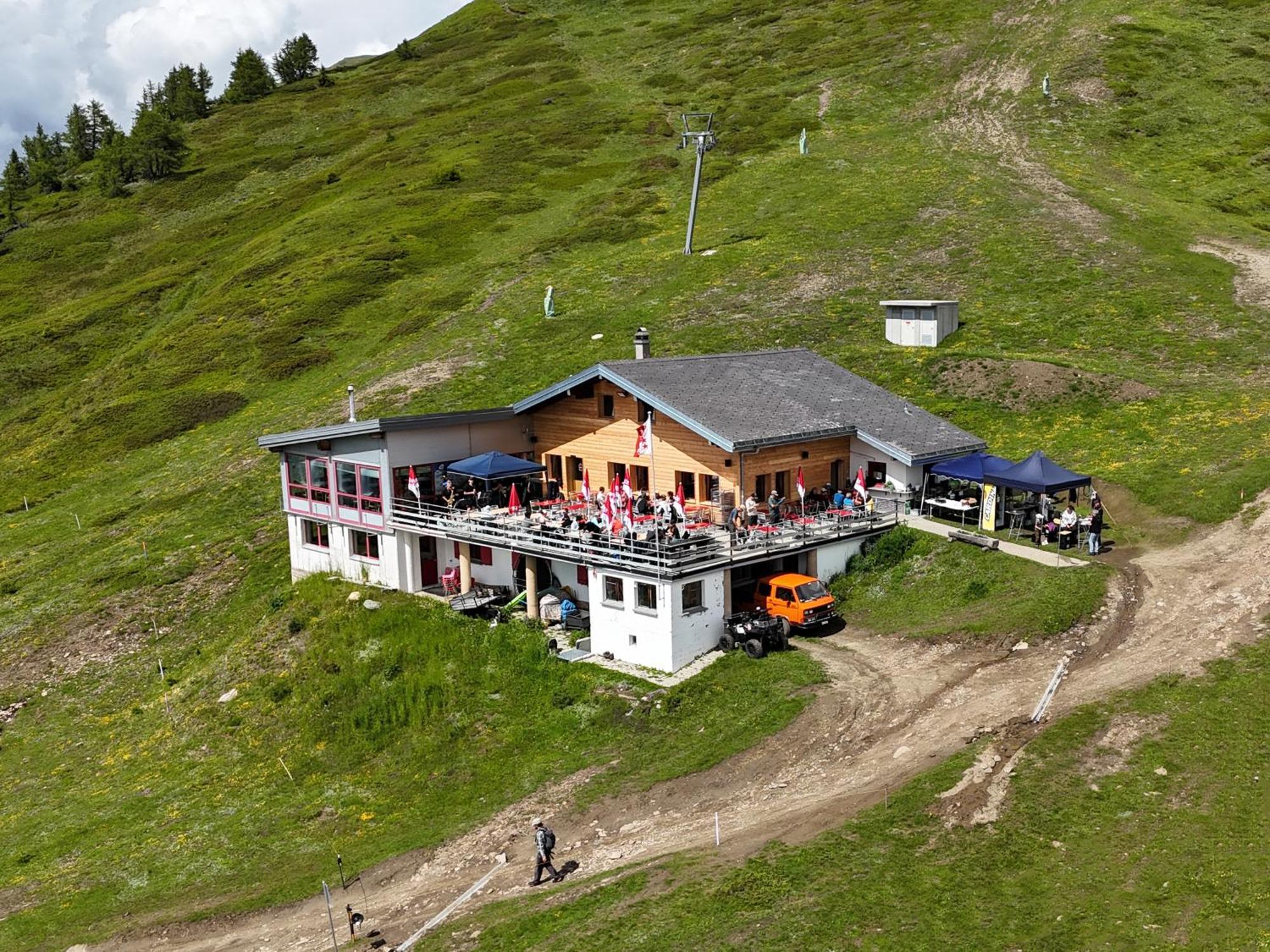 Restaurant Fleschboden Hostel Rosswald Exterior photo